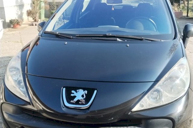 Peugeot 207 1.4i, reg godinu