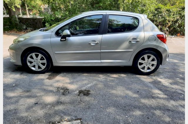 Peugeot 207 1.6 HDI