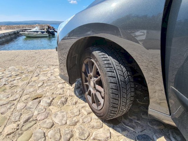 Peugeot 308 1,4 16V VTi, REGISTRIRAN godinu dana