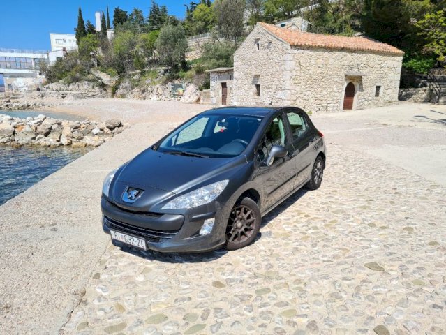 Peugeot 308 1,4 16V VTi, REGISTRIRAN godinu dana