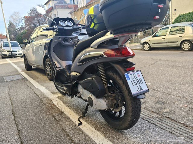 Piaggio Beverly 200