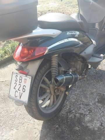 Piaggio Beverly 250 cm3, 2005 god.