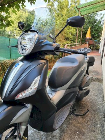 Piaggio Beverly 350 sport touring, 2017 god.