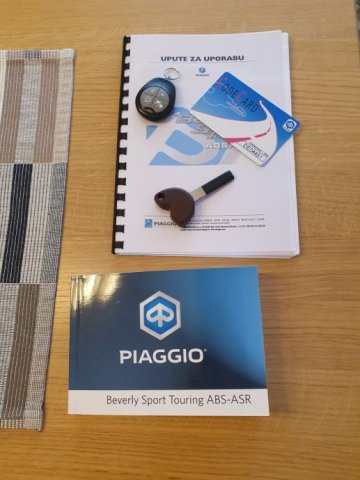 Piaggio Beverly 350 sport touring, 2017 god.
