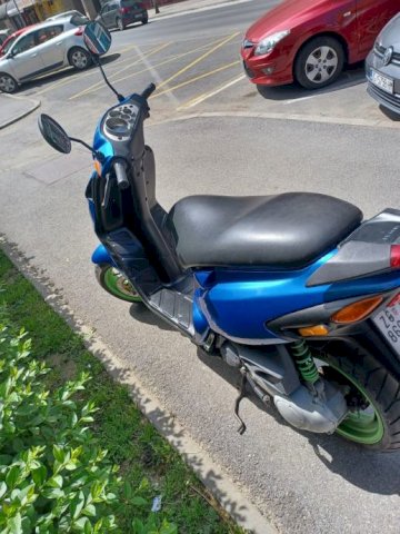 Piaggio NRG 49 cm3, 2000 god.