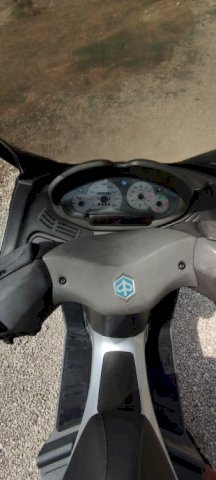 Piaggio X8 200 cm3, 2005 god.