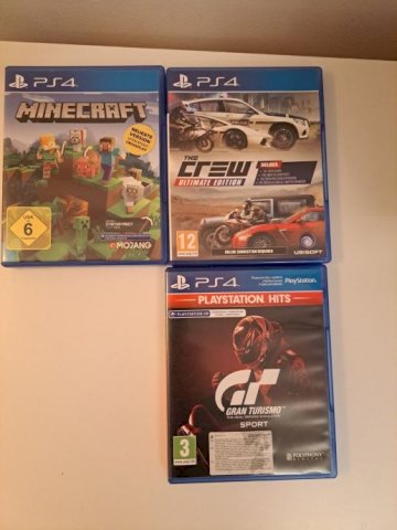 Playstation 5 + 7 igra i 2 kontrolera