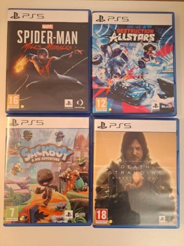 Playstation 5 + 7 igra i 2 kontrolera