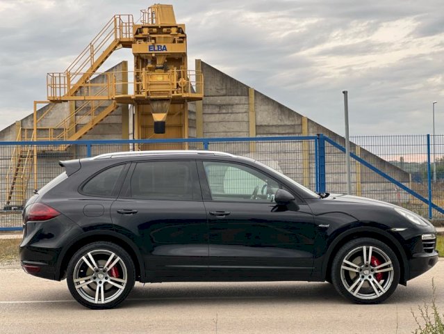 Porsche Cayenne 3,0 V6 TDI *sport,kuka,alu21*