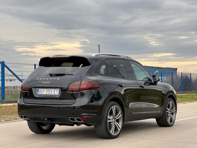 Porsche Cayenne 3,0 V6 TDI *sport,kuka,alu21*