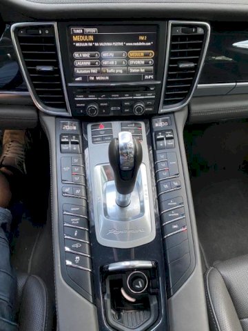Porsche Panamera S Hybrid