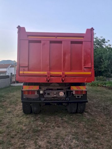 Renault Kerax 8x4