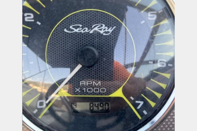 SEA RAY 230 SS
