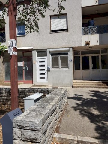 SNIŽENO!!! mijenjam garsonjeru.