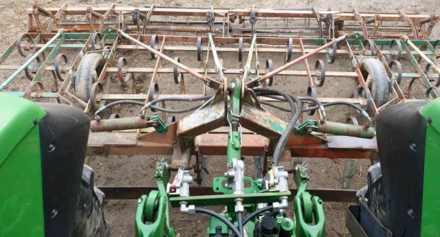 Sjetvospremač 4 m hidraulično sklopiv