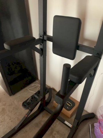 Sprava za zgibove i dipseve