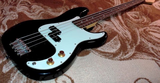 Stagg Precision bass