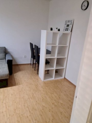Stan: Zagreb (Savica), 65.00 m2**TOP LOKACIJA