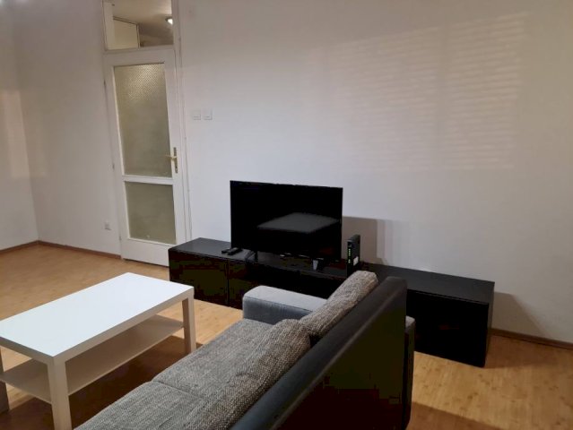 Stan: Zagreb (Savica), 65.00 m2**TOP LOKACIJA