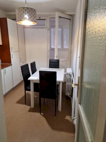Stan: Zagreb (Savica), 65.00 m2**TOP LOKACIJA