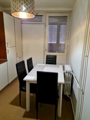 Stan: Zagreb (Savica), 65.00 m2**TOP LOKACIJA