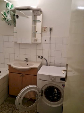 Stan: Zagreb (Savica), 65.00 m2**TOP LOKACIJA