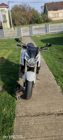 Suzuki GSR 750 749 cm3, 2012 god.