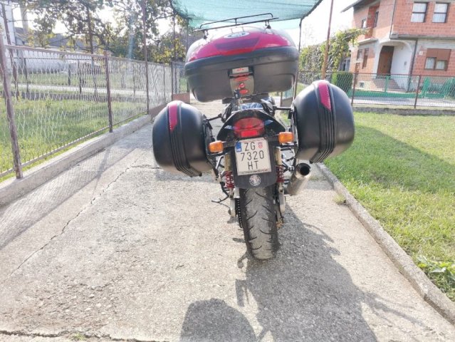 Suzuki Gsx1400 1400 cm3, 2006 god.