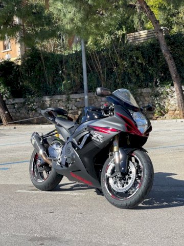 Suzuki Gsx-R 750 750 cm3, 2011 god.