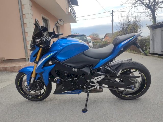 Suzuki Gsx s 1000, 2015 god.