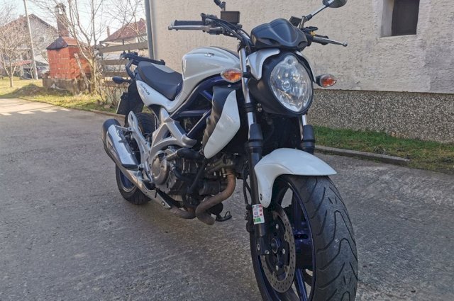 Suzuki SVF 650