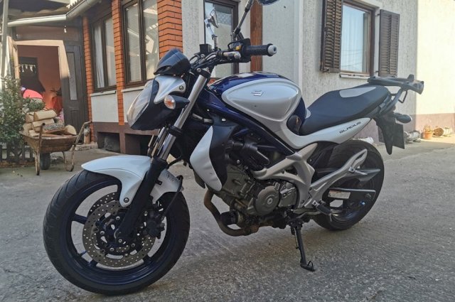 Suzuki SVF 650