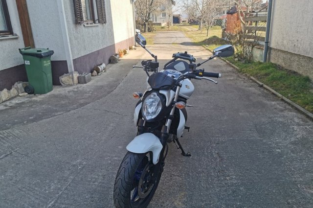 Suzuki SVF 650