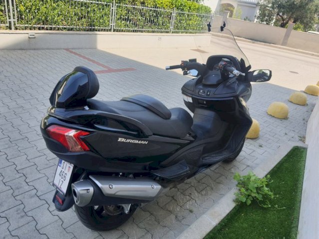 Suzuki Suzuki Burgman 650 Executive 650 cm3, 2013