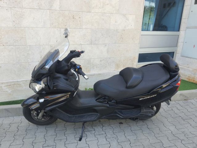 Suzuki Suzuki Burgman 650 Executive 650 cm3, 2013