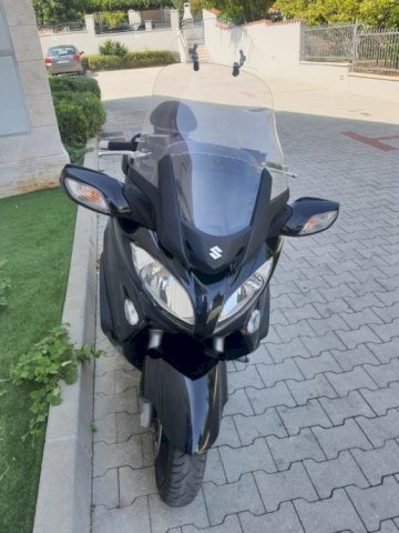 Suzuki Suzuki Burgman 650 Executive 650 cm3, 2013