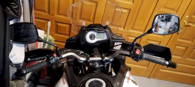 Suzuki V-strom 650 645 cm3, 2014 god.