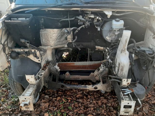 TERETNO VOZILO VW CRAFTER 2,5 TDI