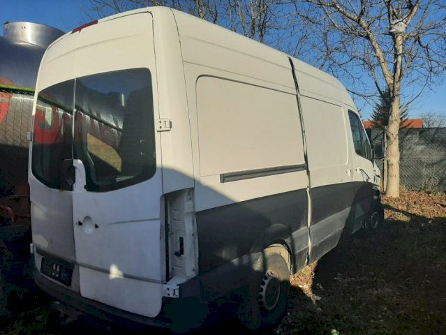 TERETNO VOZILO VW CRAFTER 2,5 TDI