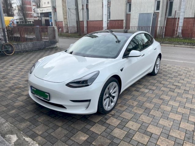 Tesla Model 3 LONG RANGE, moze zamjena za kombi i