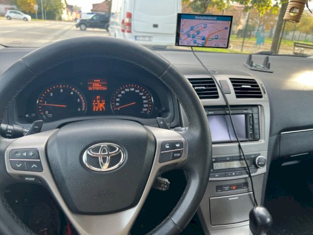 Toyota Avensis Wagon 2,2 D-4D automatik