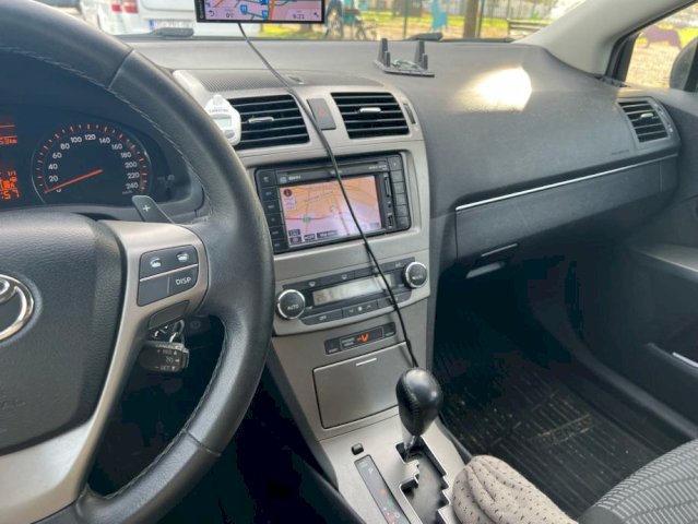 Toyota Avensis Wagon 2,2 D-4D automatik