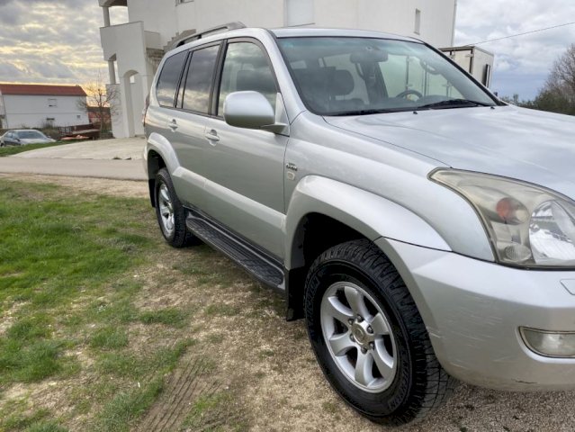 Toyota Land Cruiser 3,0 D-4D