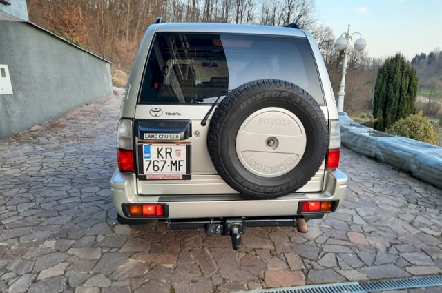 Toyota Land Cruiser 3,0 D-4d-KAO NOVO,110tkm