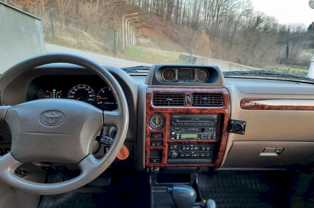 Toyota Land Cruiser 3,0 D-4d-KAO NOVO,110tkm