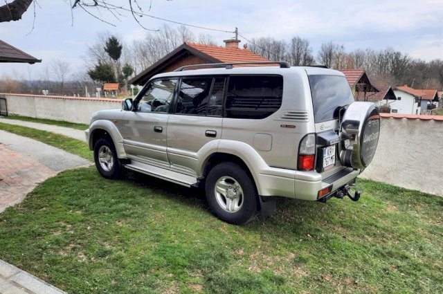 Toyota Land Cruiser 3,0 D-4d-KAO NOVO,110tkm