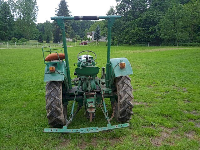 Traktor DEUTZ D25 1958.g sa bočnom kosom UNIKAT