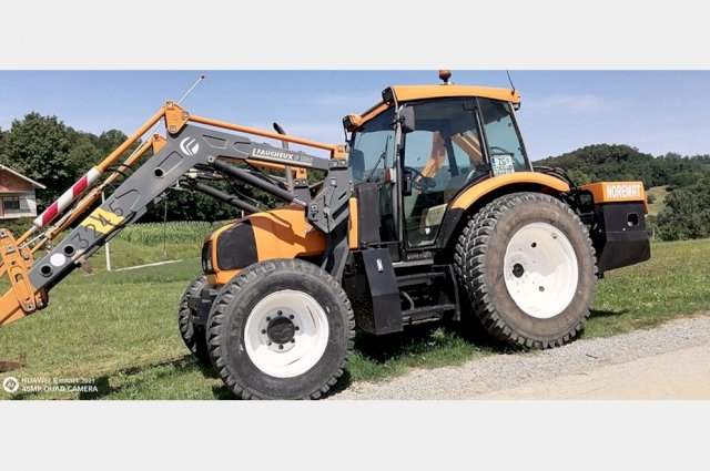 Traktor Renault ergos 100 s kranskim malcerom