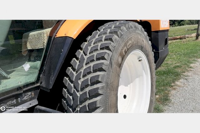 Traktor Renault ergos 100 s kranskim malcerom