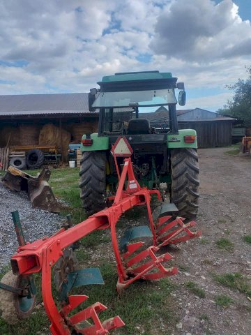 Traktor john deere 2850